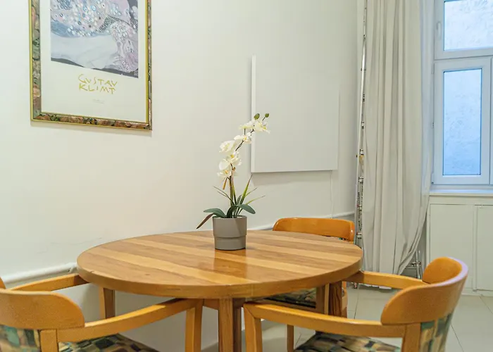 Lovely 1br Near Westbahnhof For Long * Wiedeń